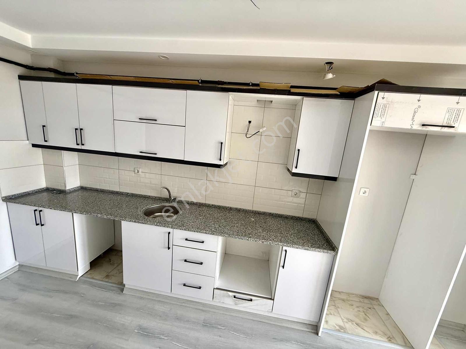 Acartürk Real Estate | Şirinevler 3+1 Dubleks Teraslı Daire — fotoğraf 3