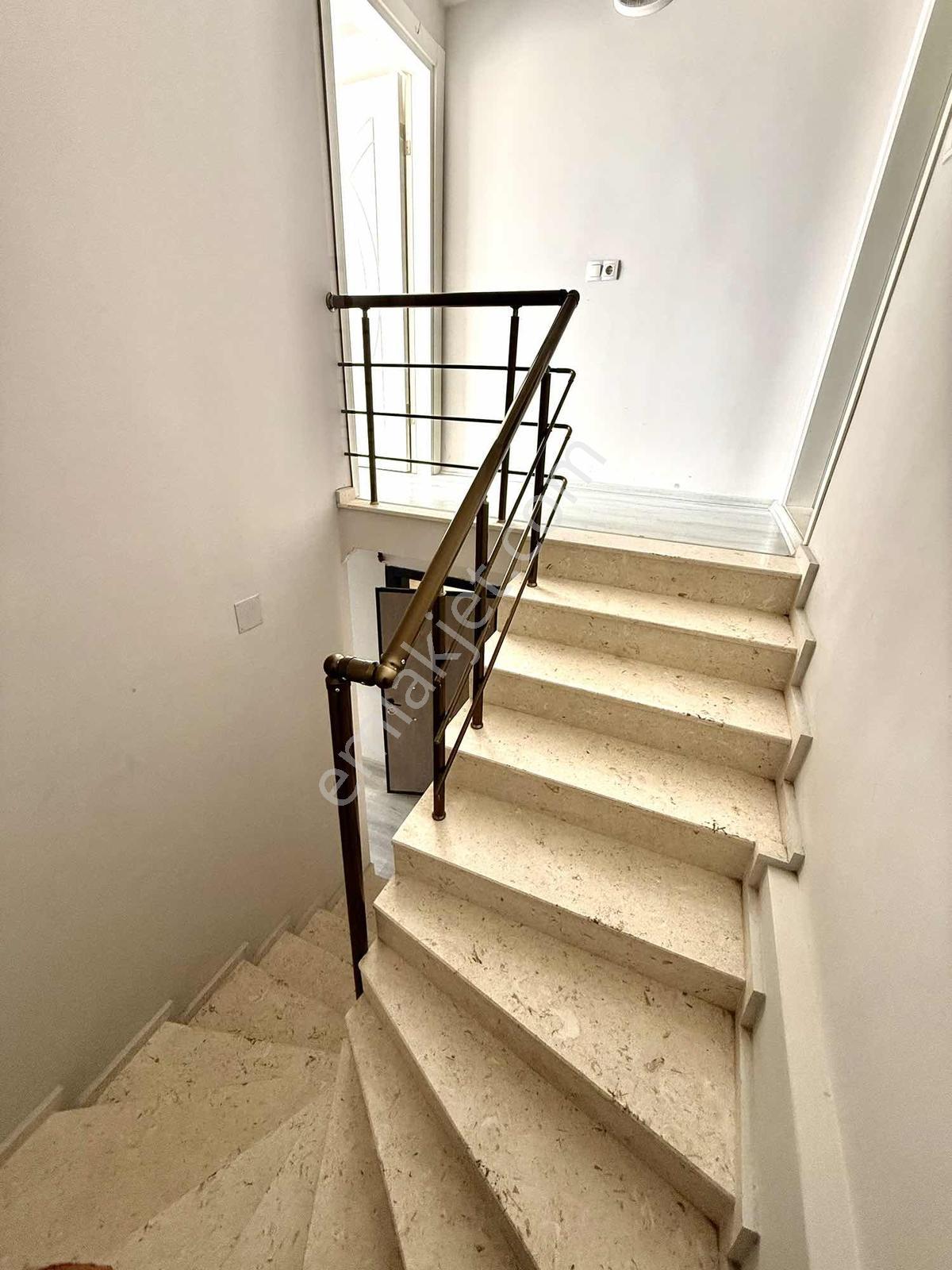 Acartürk Real Estate | Şirinevler 3+1 Dubleks Teraslı Daire — fotoğraf 18