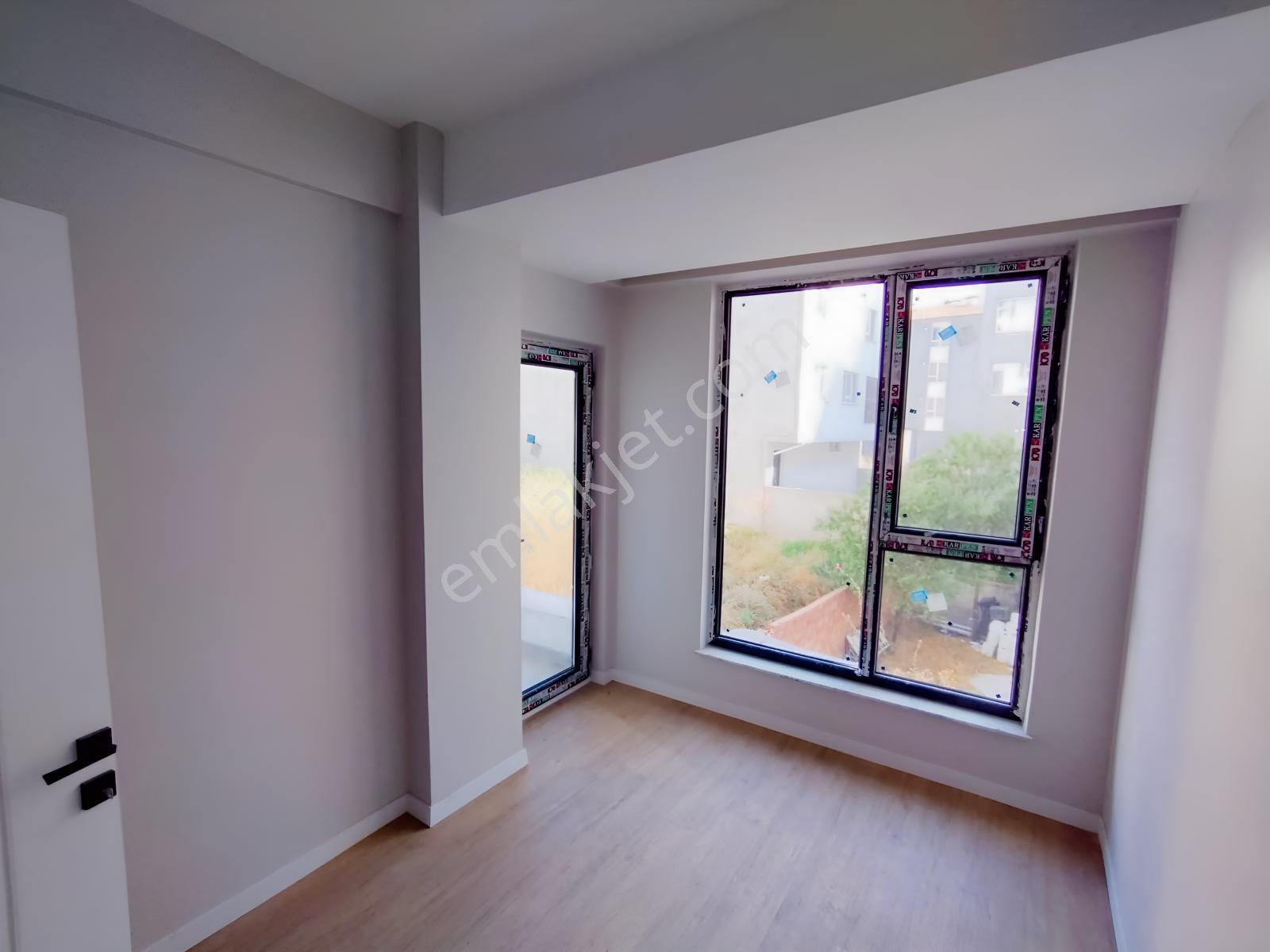 Durmaz Gayrimenkulden Zincirlikuyu'da 2+1 Daire — fotoğraf 2
