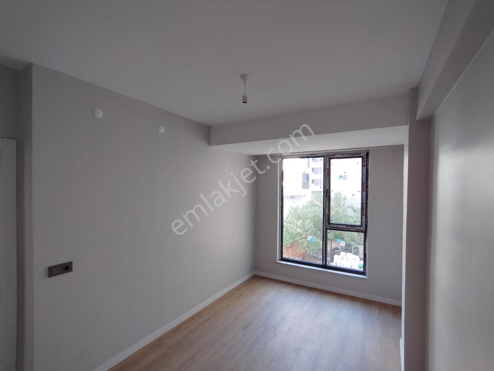 Durmaz Gayrimenkulden Zincirlikuyu'da 2+1 Daire — fotoğraf 6