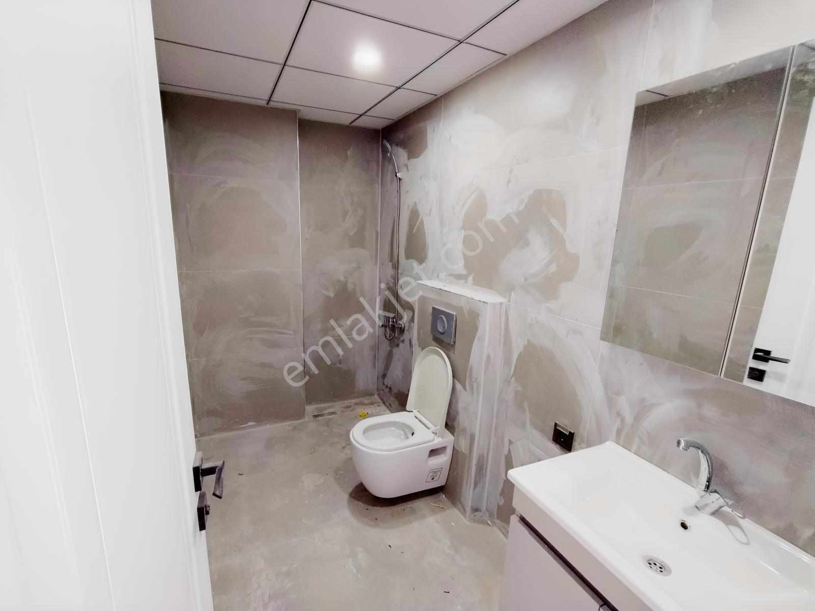 Durmaz Gayrimenkulden Zincirlikuyu'da 2+1 Daire — fotoğraf 7
