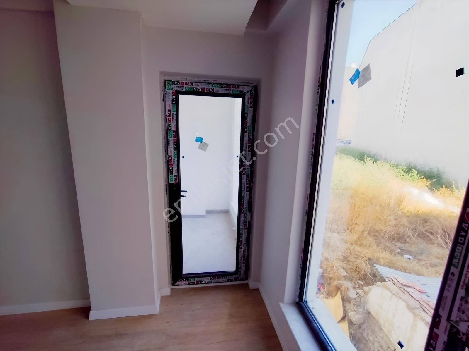 Durmaz Gayrimenkulden Zincirlikuyu'da 2+1 Daire — fotoğraf 10