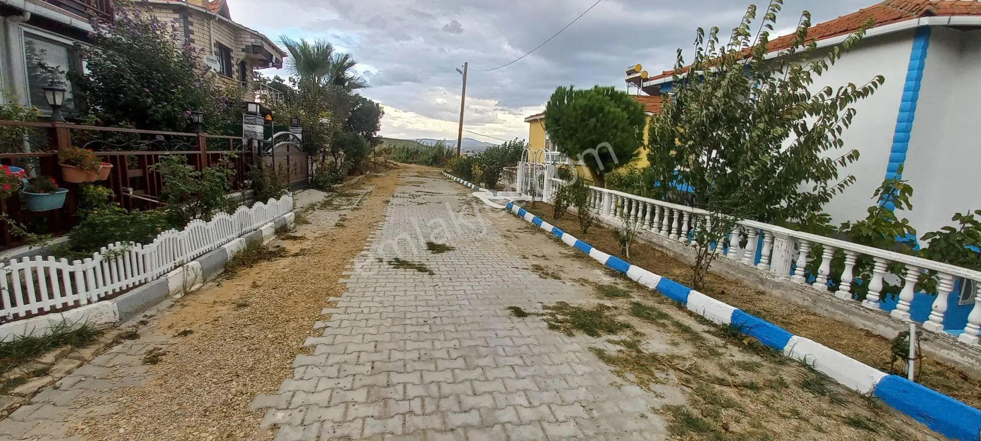 Prestij Emlaktan Satılık İmarlı Arsa — fotoğraf 3