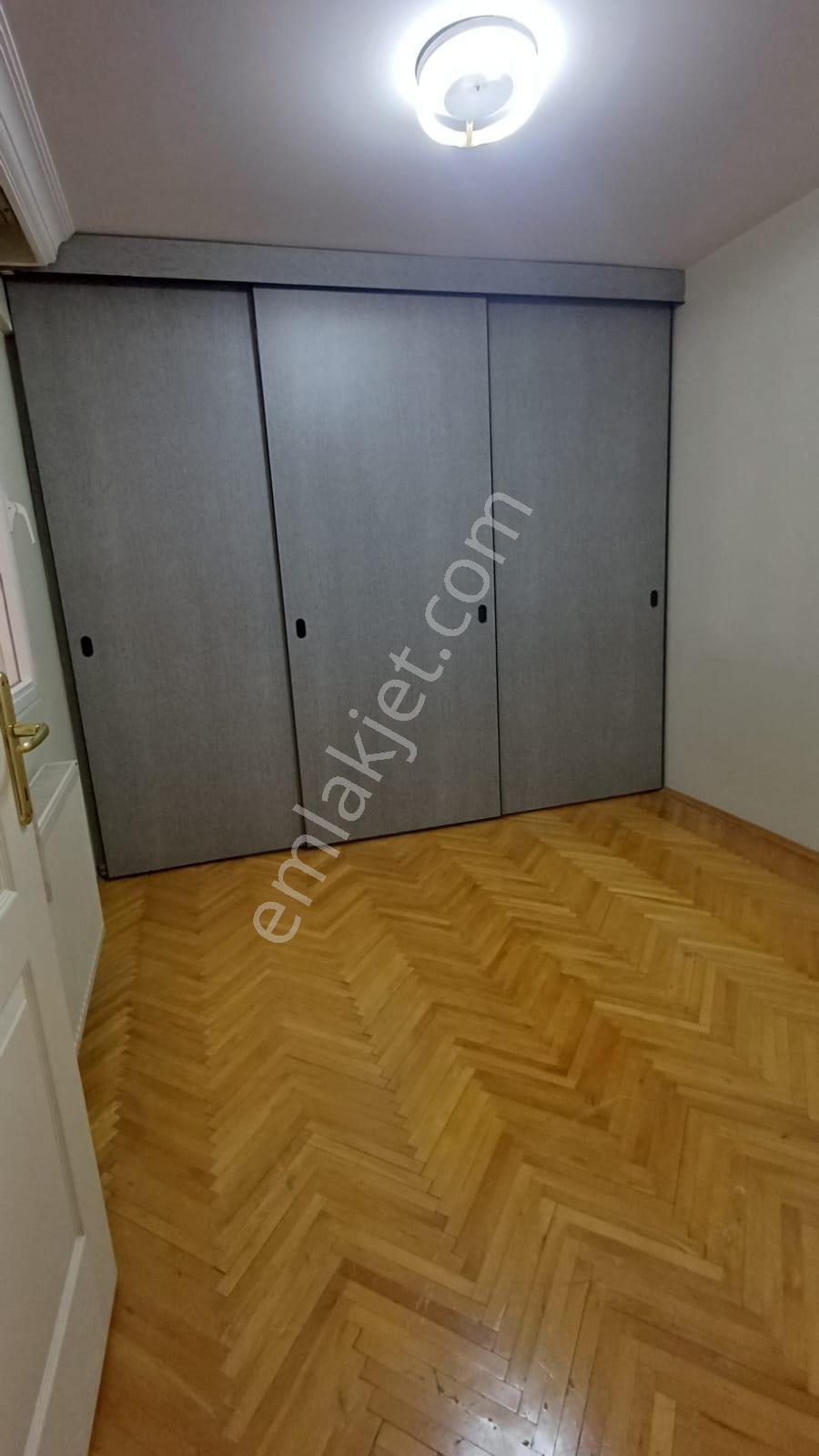 İnönü Caddesi Poligon Metro Yakını Otoparklı Satılık Daire 4+1 — fotoğraf 11