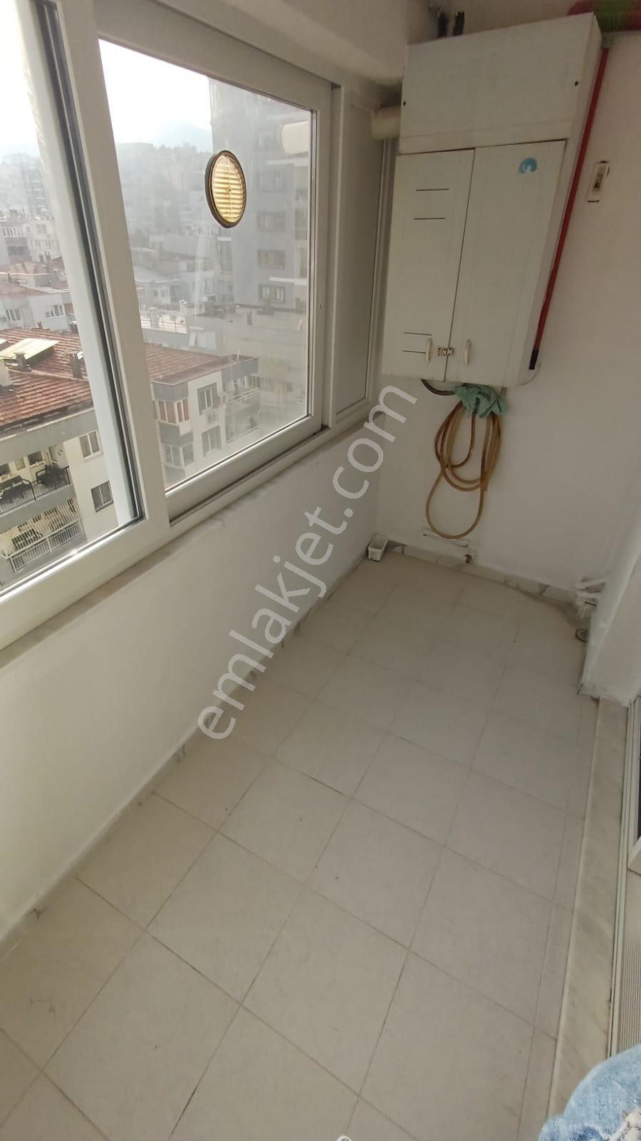 İnönü Caddesi Poligon Metro Yakını Otoparklı Satılık Daire 4+1 — fotoğraf 26