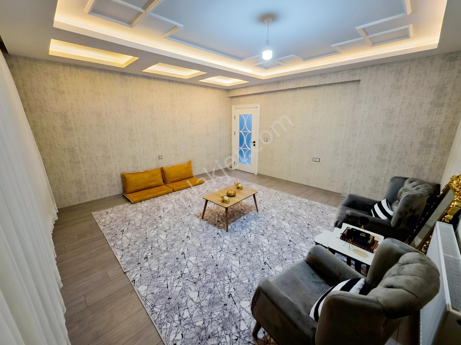 Aram Tigran Caddesinde İki Daire Üzeri Satılık Lüks 3+1 — fotoğraf 7