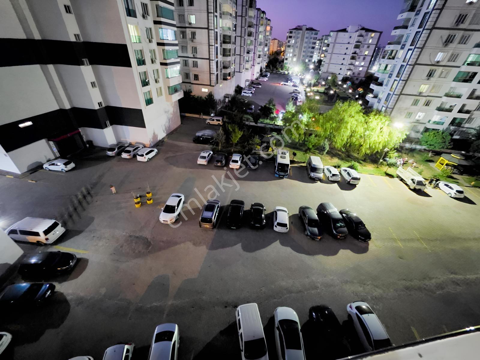 Aram Tigran Caddesinde İki Daire Üzeri Satılık Lüks 3+1 — fotoğraf 22