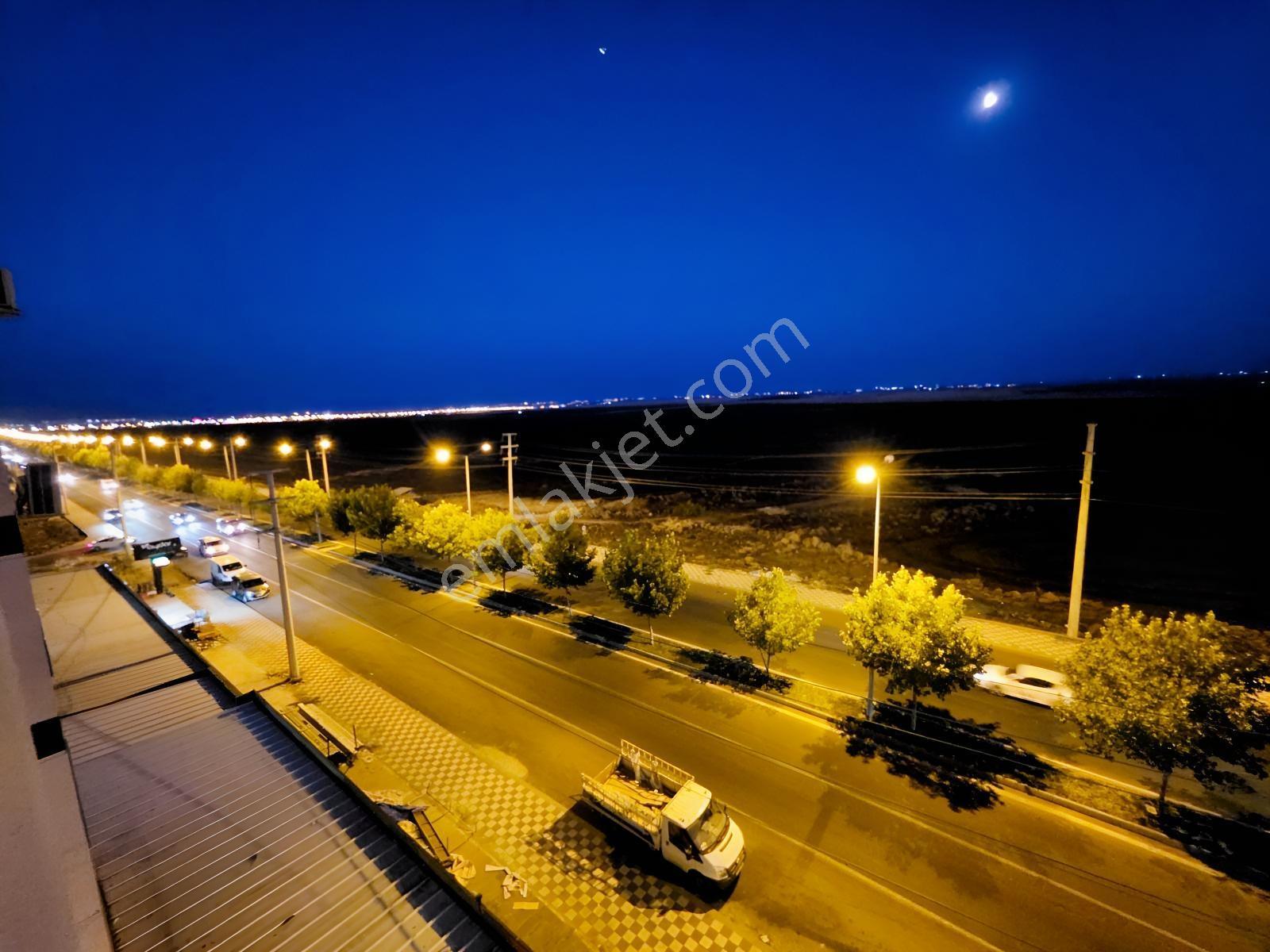 Aram Tigran Caddesinde İki Daire Üzeri Satılık Lüks 3+1 — fotoğraf 24