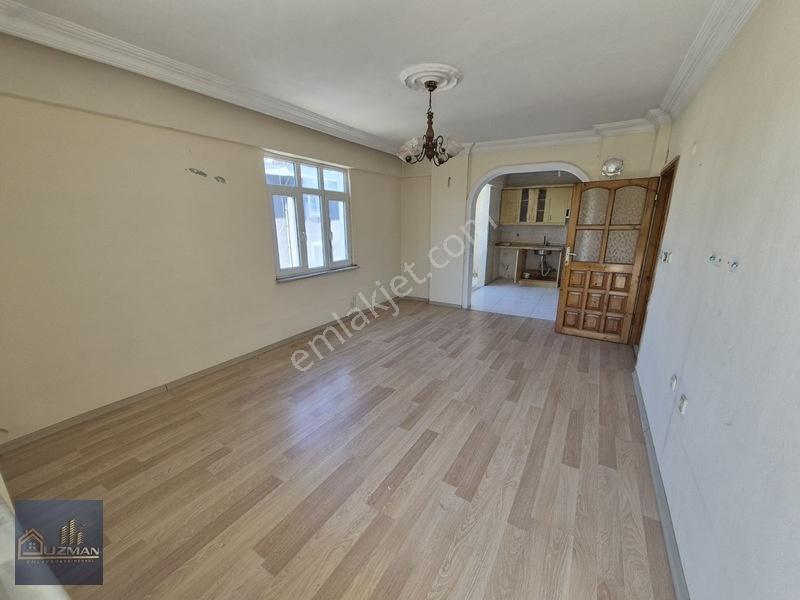 Uzman Emlak'tan İsmetpaşa'da Satılık 2+1 Daire — fotoğraf 3