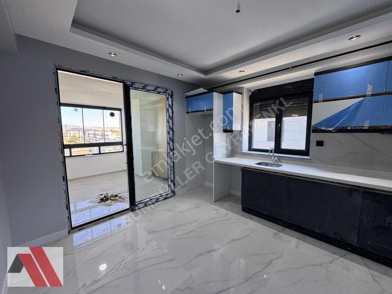 Sümbüller'den Aşağı Söğütönünde Site İçi Anahtar Teslim Şık 2+1 — fotoğraf 2