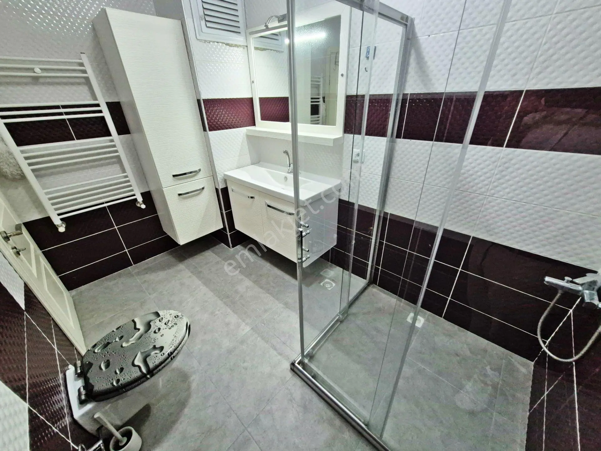 Aktif'ten Akçay'da Satılık Ön Cephe Arakat Kombili Harika Nezih Muhitte 3+1 Daire — fotoğraf 18