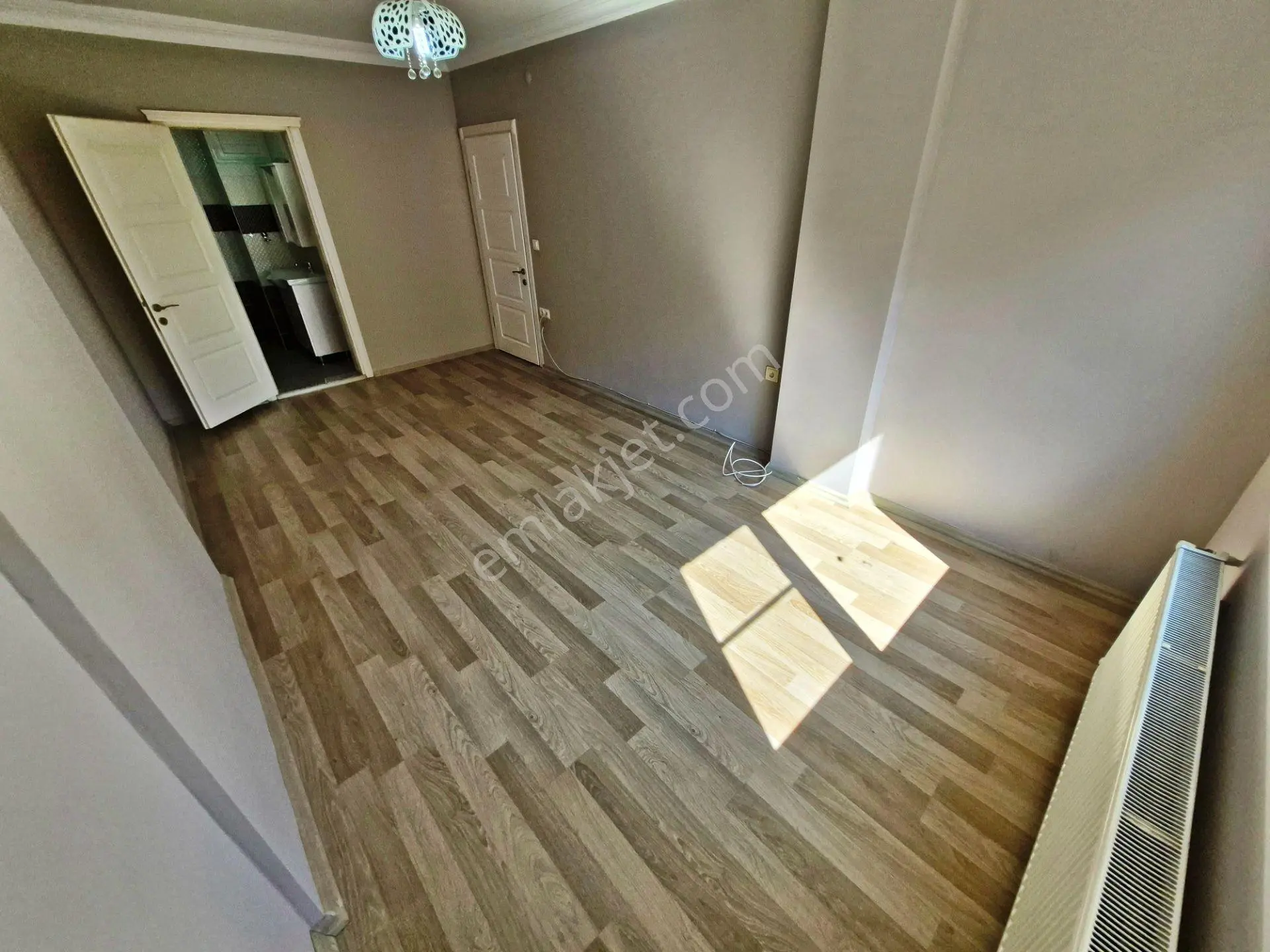 Aktif'ten Akçay'da Satılık Ön Cephe Arakat Kombili Harika Nezih Muhitte 3+1 Daire — fotoğraf 25