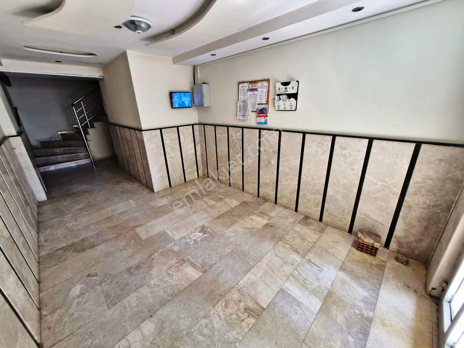 Aktif'ten Akçay'da Satılık Ön Cephe Arakat Kombili Harika Nezih Muhitte 3+1 Daire — fotoğraf 31