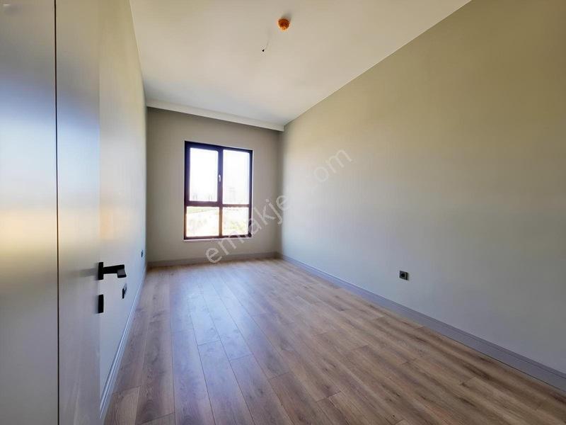Sinpaş Boulevard E1 Blokta Satılık 3+1 Rezidans — fotoğraf 9