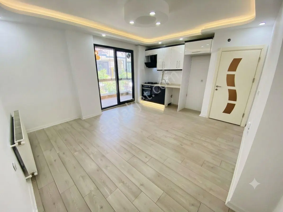 Aktif'ten Yetişen Alır Akçay'da Şık Tasarımlı Cam Balkonlu 1+1 Daire — fotoğraf 6
