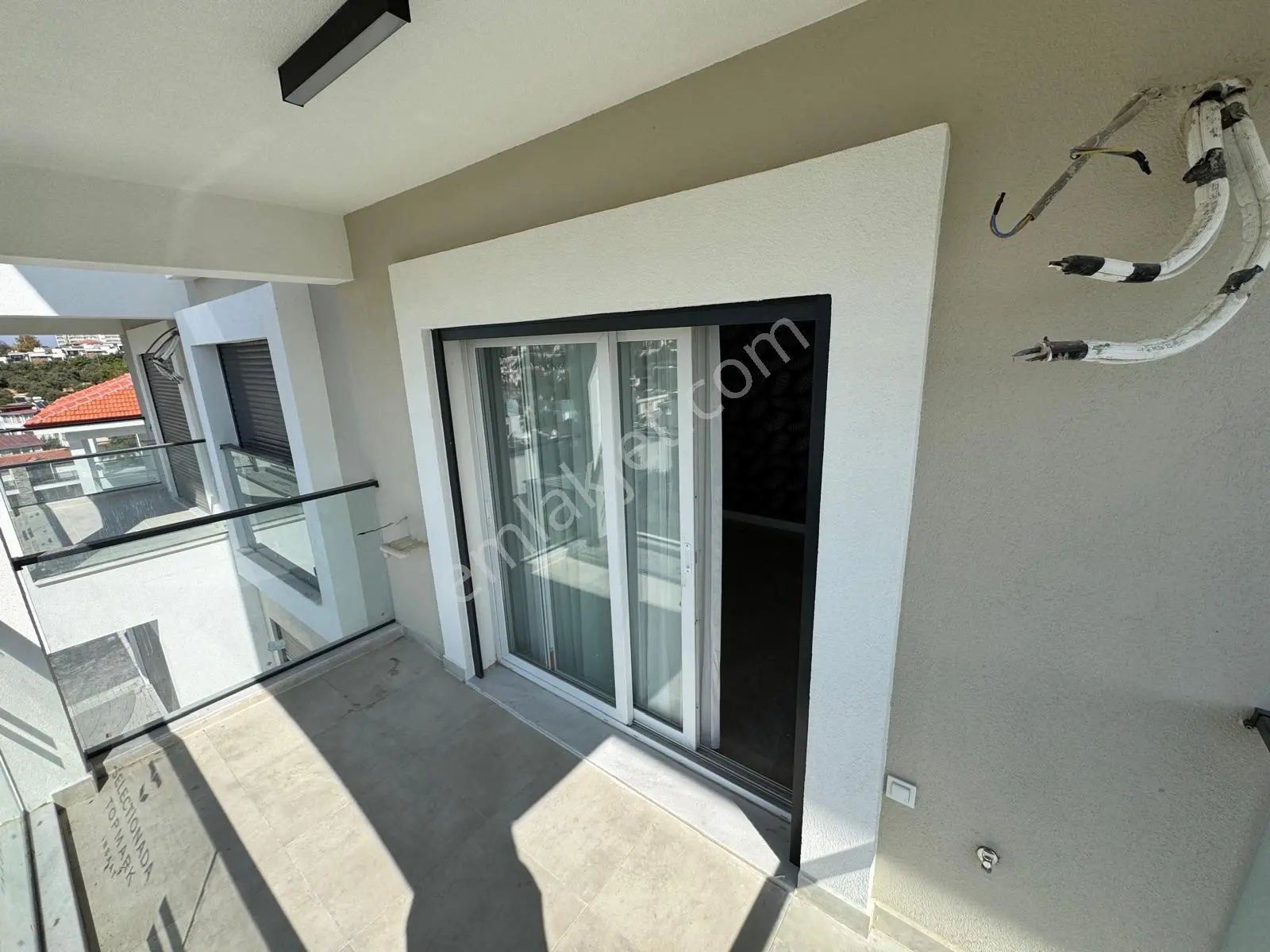 Kuşadası Kadınlar Denizi’nde Bahçeli, Deniz Manzaralı Havuzlu Sitede 2+1 Dubleks — fotoğraf 16