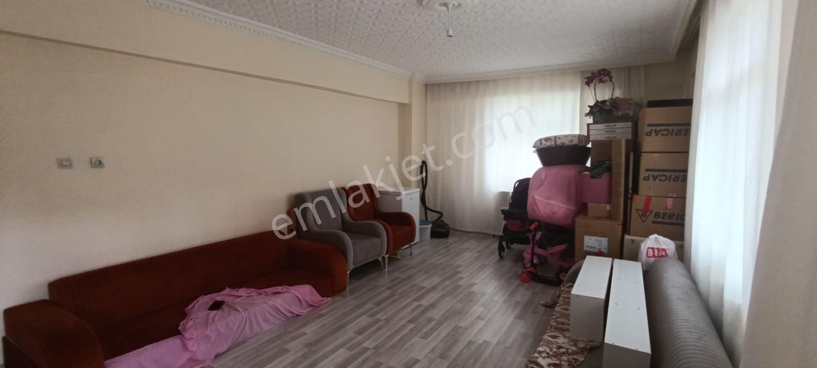Ebrar Emlak'tan 3+1 Doğalgazlı Satılık Temiz Daire — fotoğraf 9