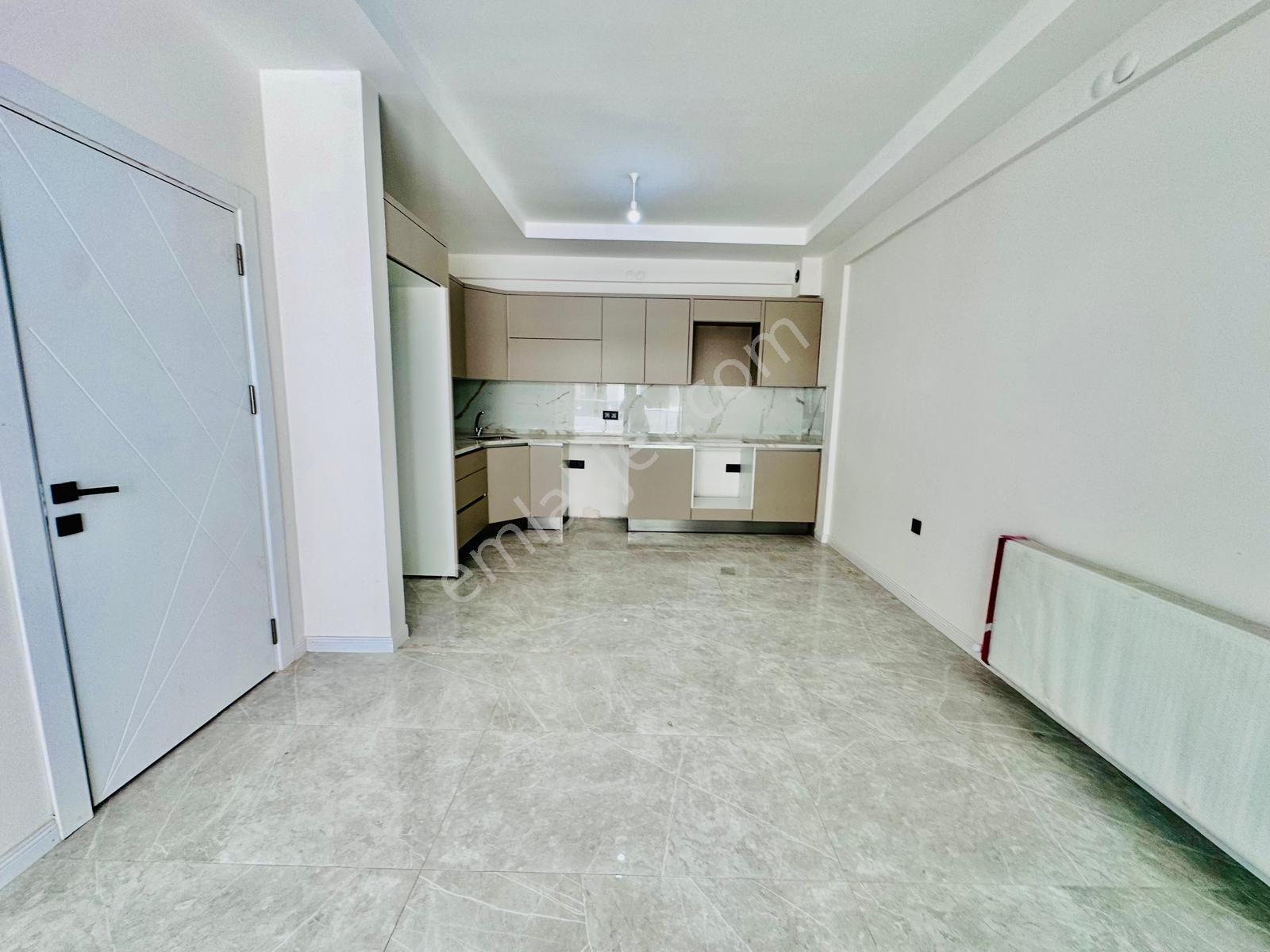 ⫸tek Yetkili Akçay Best Emlaktan⫷ Akçay'da Havuzlu Otoparklı Lüx Modern Tasarımlı 1+1 Geniş Daire — fotoğraf 3