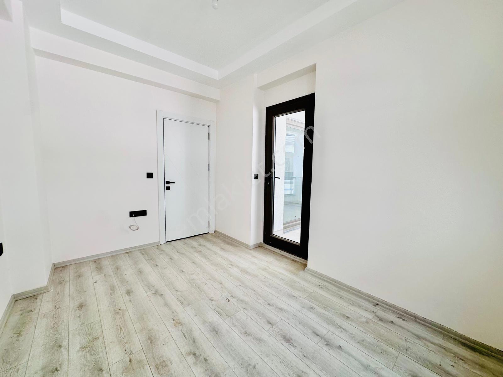 ⫸tek Yetkili Akçay Best Emlaktan⫷ Akçay'da Havuzlu Otoparklı Lüx Modern Tasarımlı 1+1 Geniş Daire — fotoğraf 6