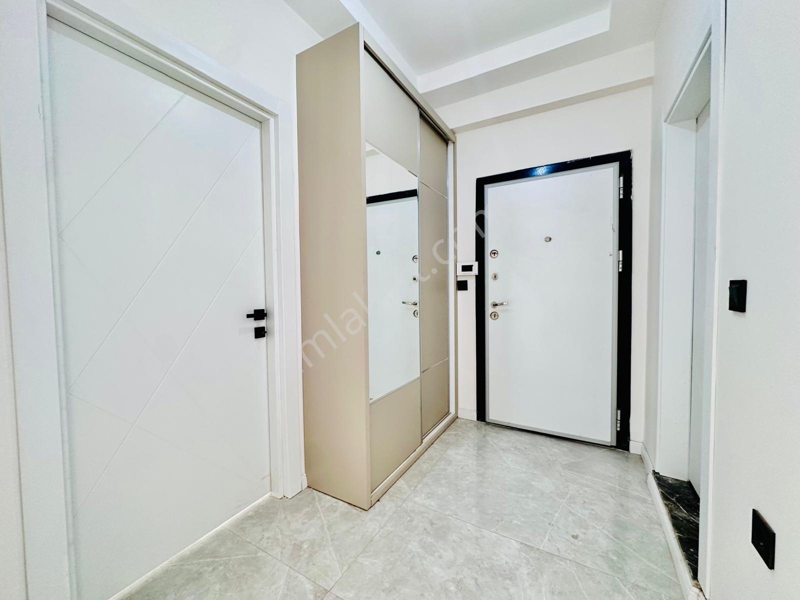 ⫸tek Yetkili Akçay Best Emlaktan⫷ Akçay'da Havuzlu Otoparklı Lüx Modern Tasarımlı 1+1 Geniş Daire — fotoğraf 11