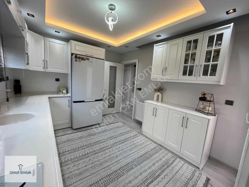 Sarıçam Belediyesinin Yanında Emsallerinden Geniş 3+1 K. Mutfak — fotoğraf 3