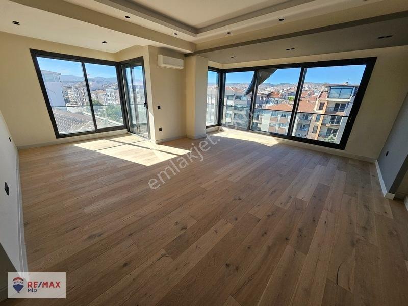 Remax Mid 'den Bandırma Cad. Üzerinde Satılık 6+1 Dubleks Daire — fotoğraf 2