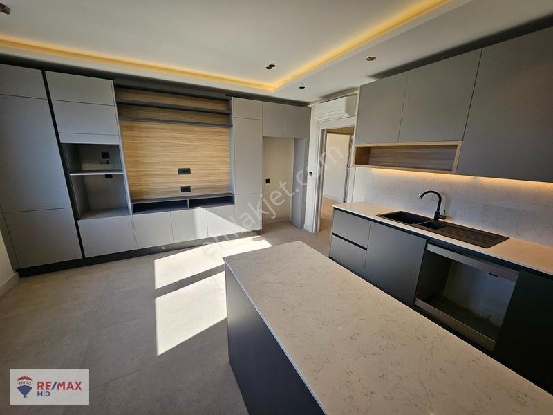 Remax Mid 'den Bandırma Cad. Üzerinde Satılık 6+1 Dubleks Daire — fotoğraf 9
