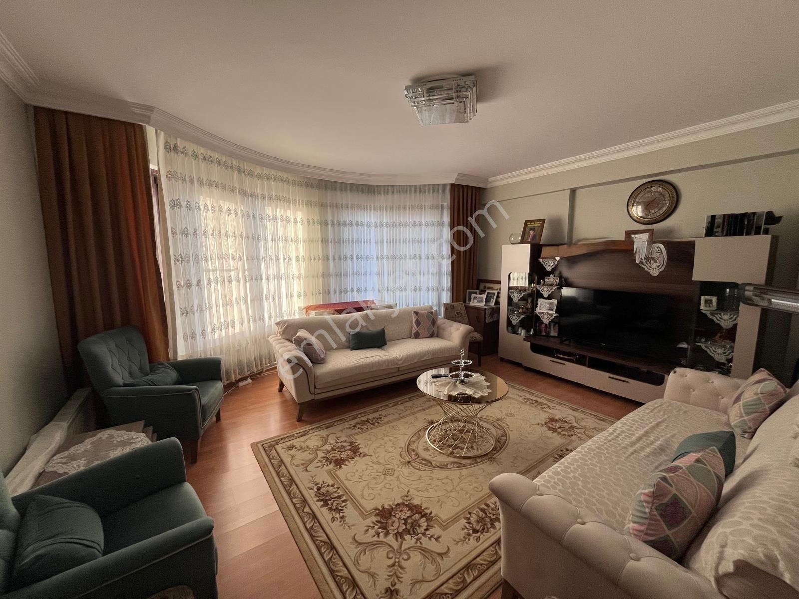 Yazır Mahallesinde Şafak Caddesine Cehpe 3+1 Geniş Bakımlı Daire — fotoğraf 8