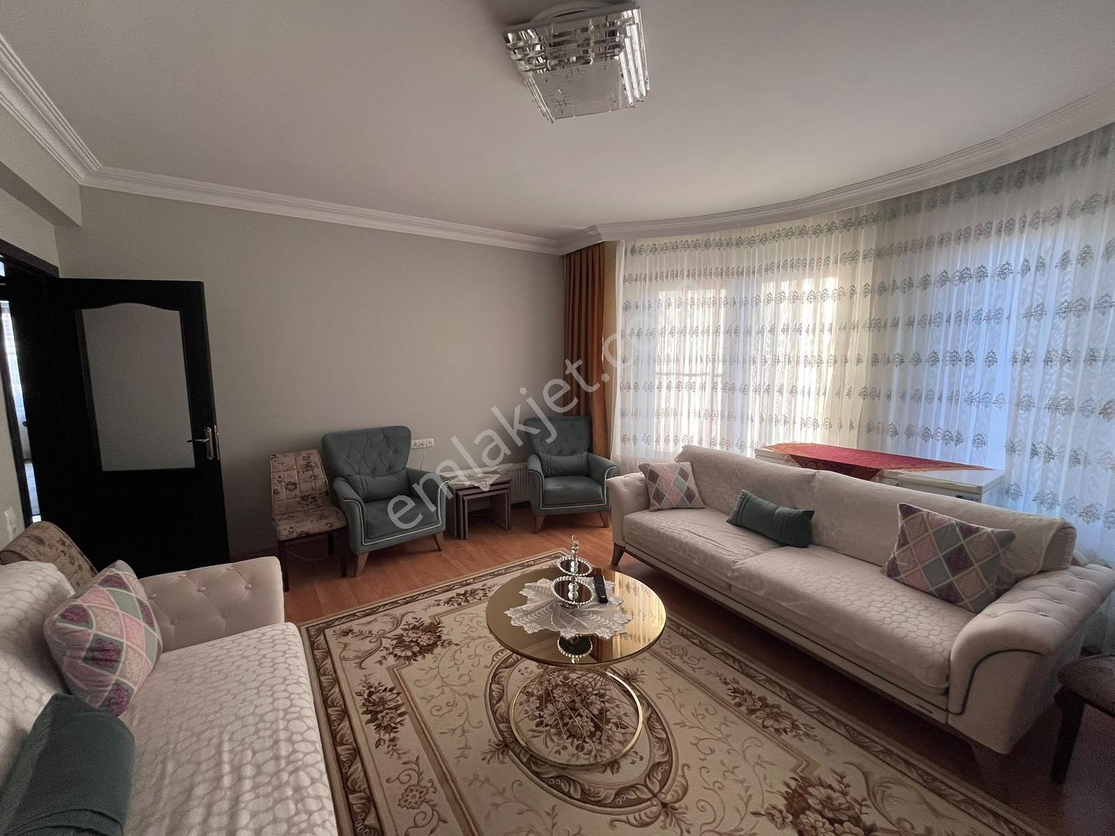 Yazır Mahallesinde Şafak Caddesine Cehpe 3+1 Geniş Bakımlı Daire — fotoğraf 9