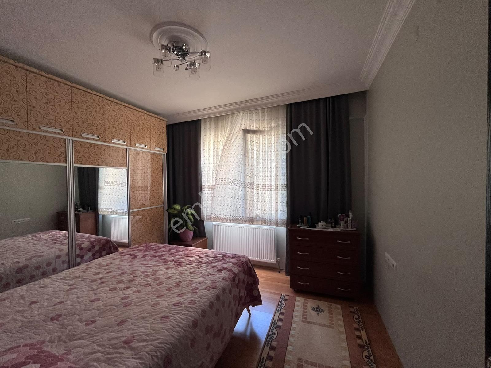 Yazır Mahallesinde Şafak Caddesine Cehpe 3+1 Geniş Bakımlı Daire — fotoğraf 15