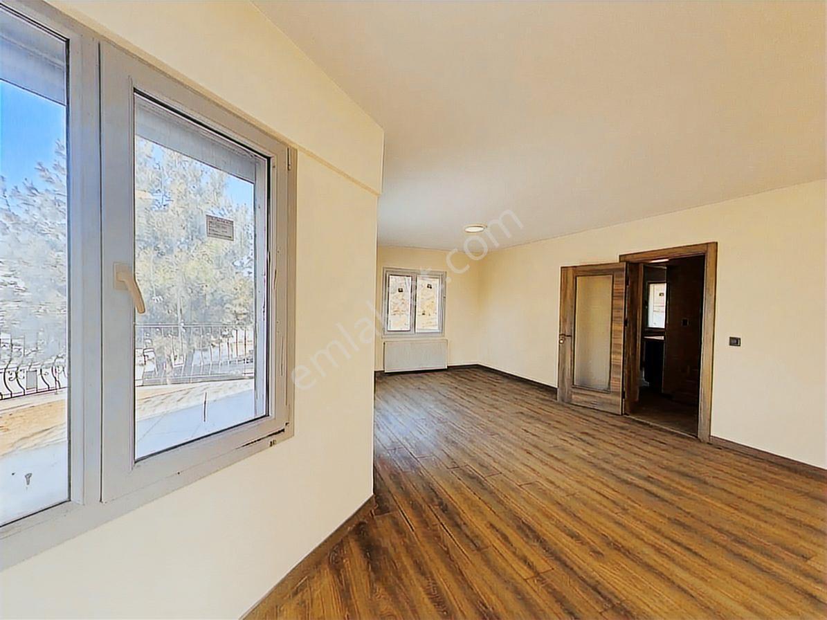 Kemalpaşa Aşağı Kızılca' Da Satılık 4+2 Trıpleks Villa — fotoğraf 5