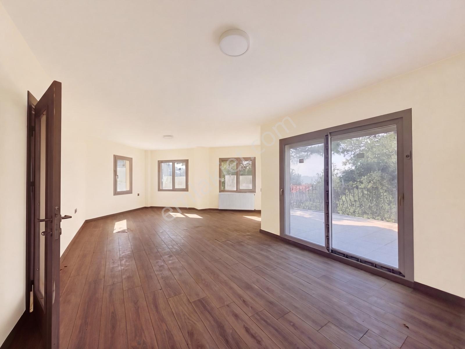 Kemalpaşa Aşağı Kızılca' Da Satılık 4+2 Trıpleks Villa — fotoğraf 8