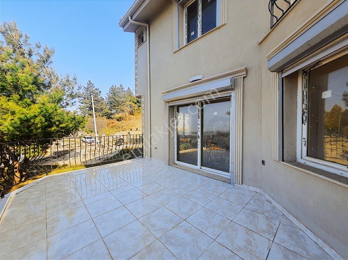 Kemalpaşa Aşağı Kızılca' Da Satılık 4+2 Trıpleks Villa — fotoğraf 17