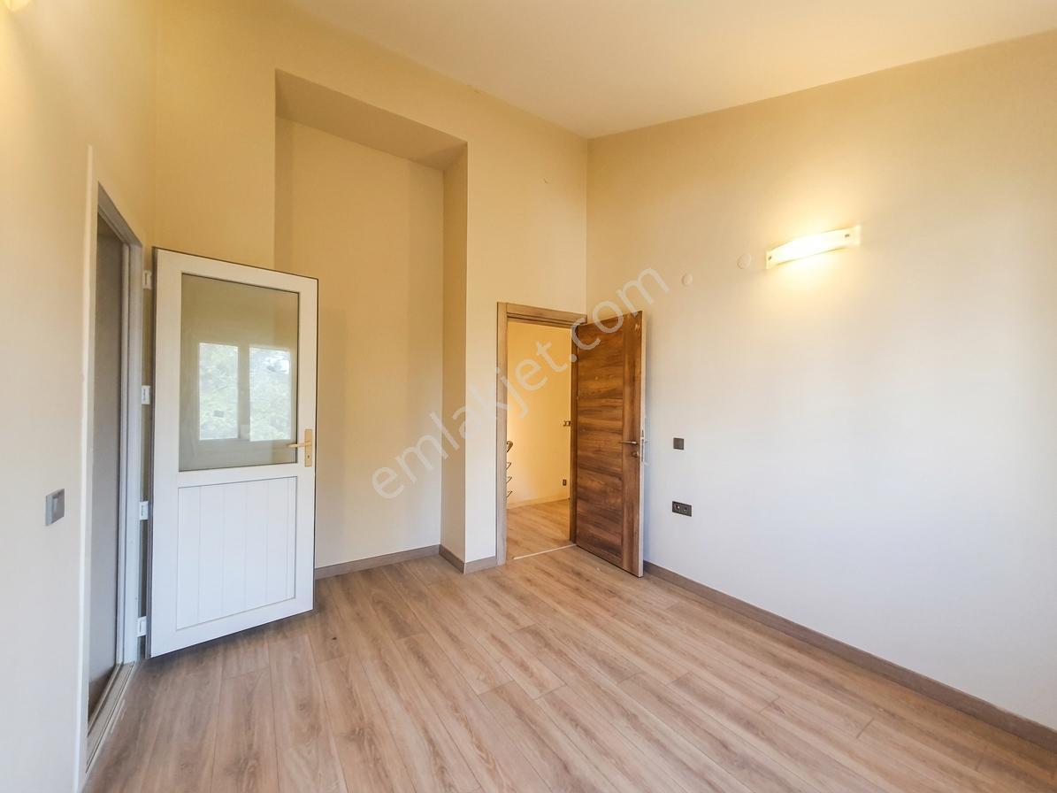 Kemalpaşa Aşağı Kızılca' Da Satılık 4+2 Trıpleks Villa — fotoğraf 28