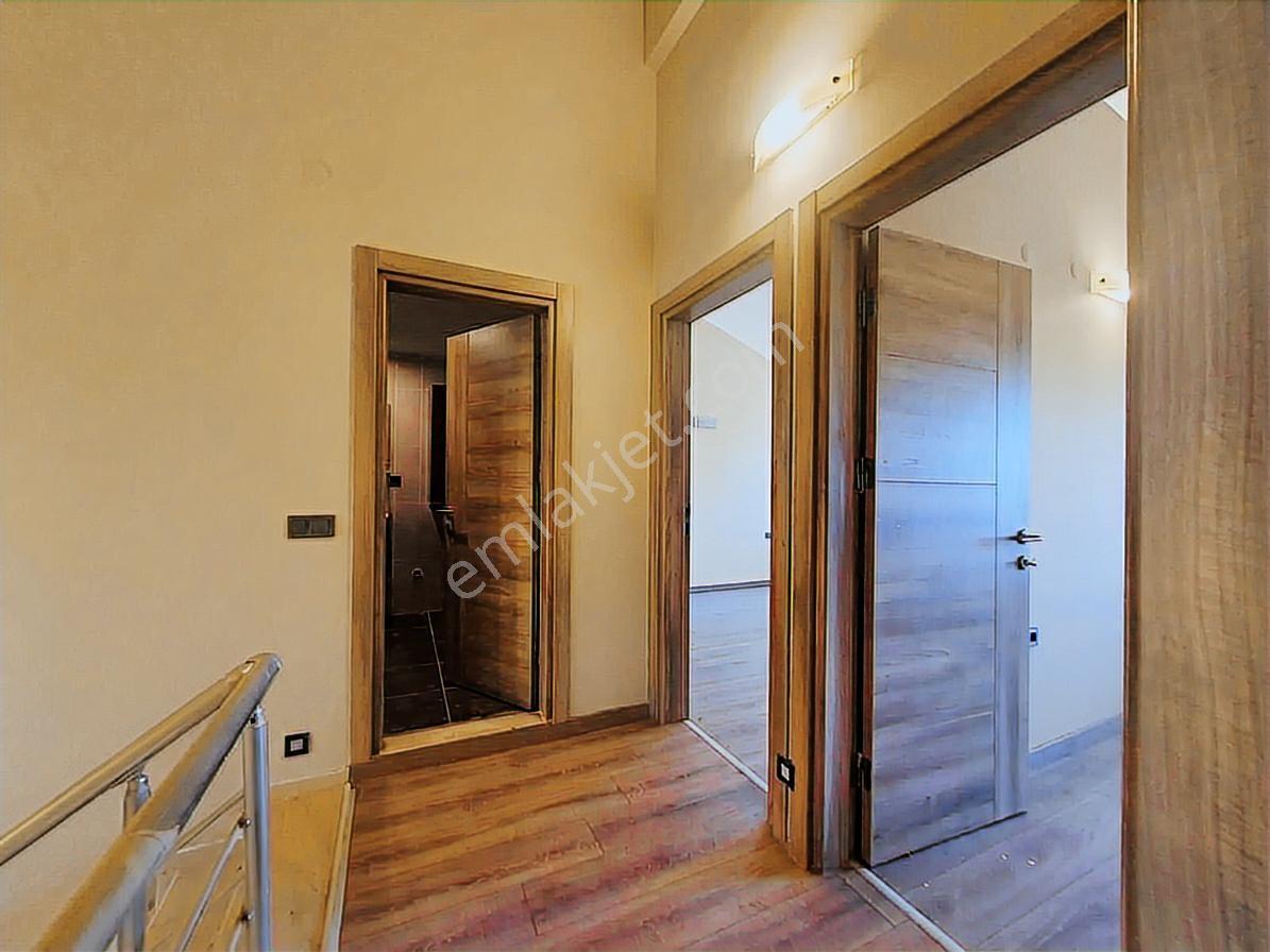 Kemalpaşa Aşağı Kızılca' Da Satılık 4+2 Trıpleks Villa — fotoğraf 33