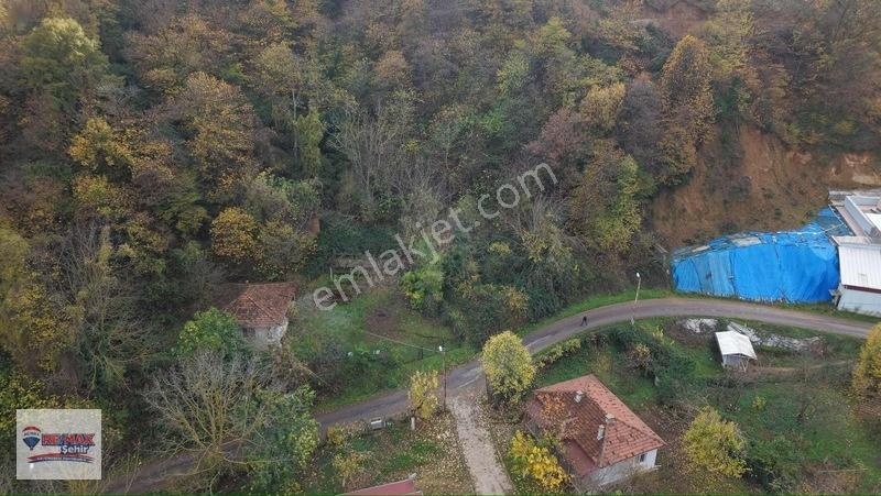 Remax Şehir Altınova Örencik'de Köy İçi İmarlı Fırsat Tarla — fotoğraf 2