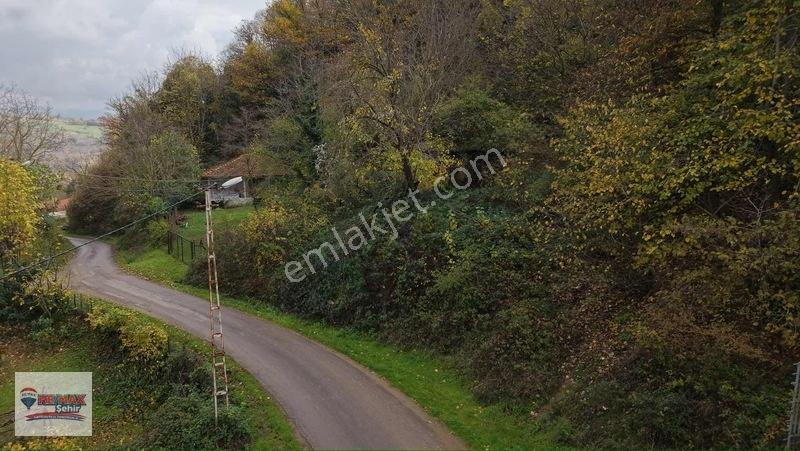 Remax Şehir Altınova Örencik'de Köy İçi İmarlı Fırsat Tarla — fotoğraf 7