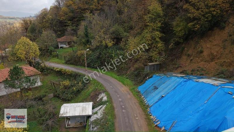 Remax Şehir Altınova Örencik'de Köy İçi İmarlı Fırsat Tarla — fotoğraf 13