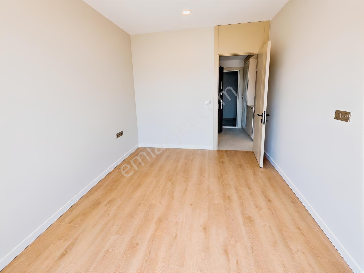 Bu Fiyata Yok / Lüks Sitede 1+1 — fotoğraf 8