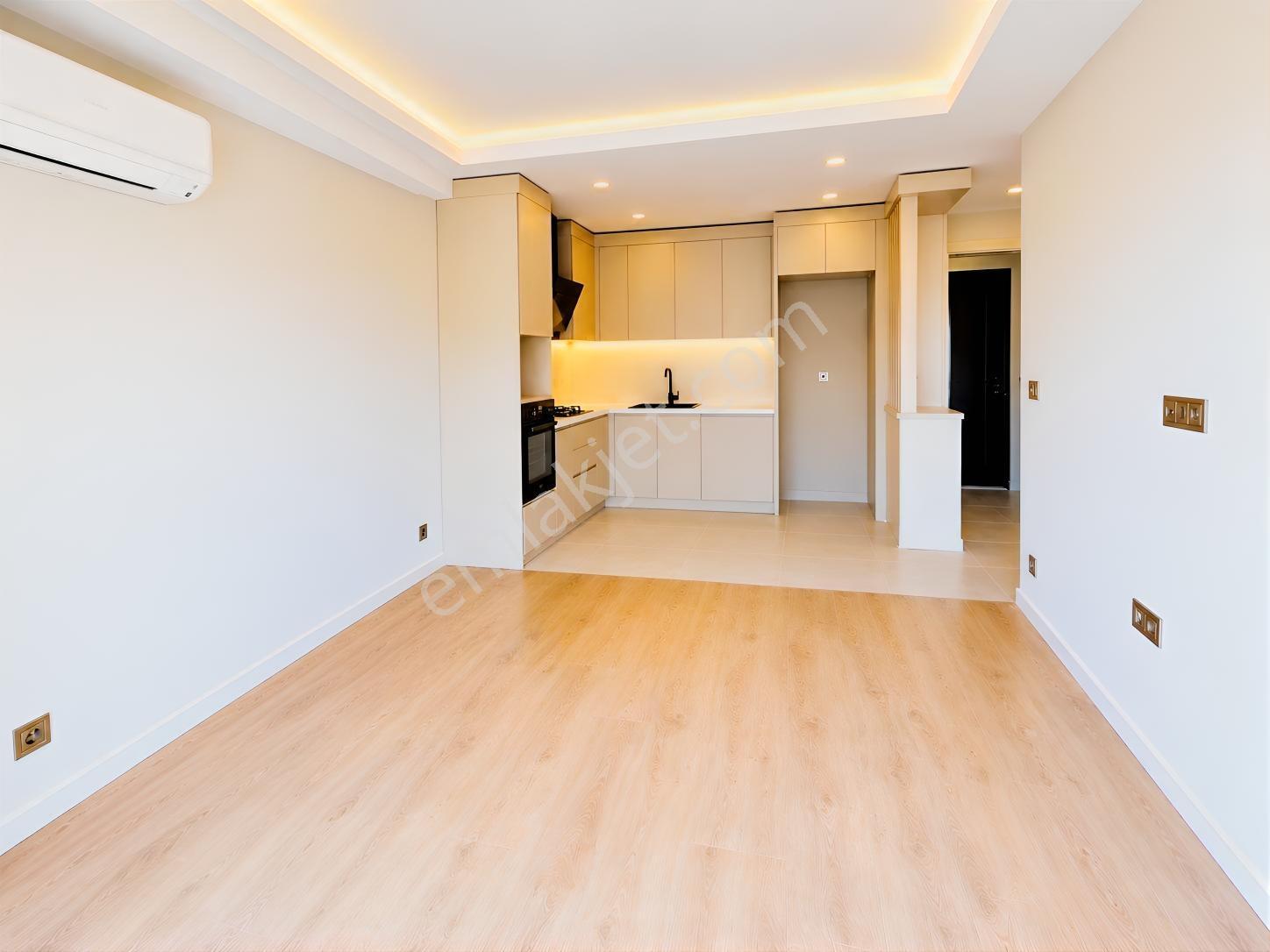 Bu Fiyata Yok / Lüks Sitede 1+1 — fotoğraf 12