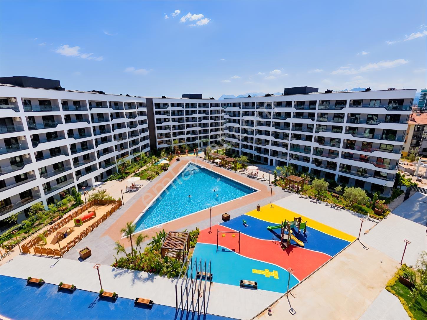 Bu Fiyata Yok / Lüks Sitede 1+1 — fotoğraf 13