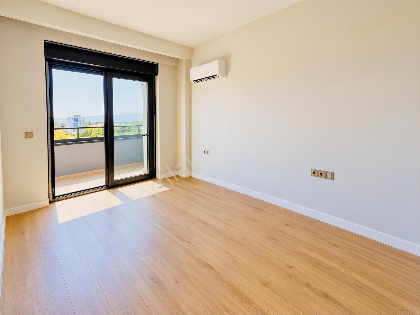 Bu Fiyata Yok / Lüks Sitede 1+1 — fotoğraf 20