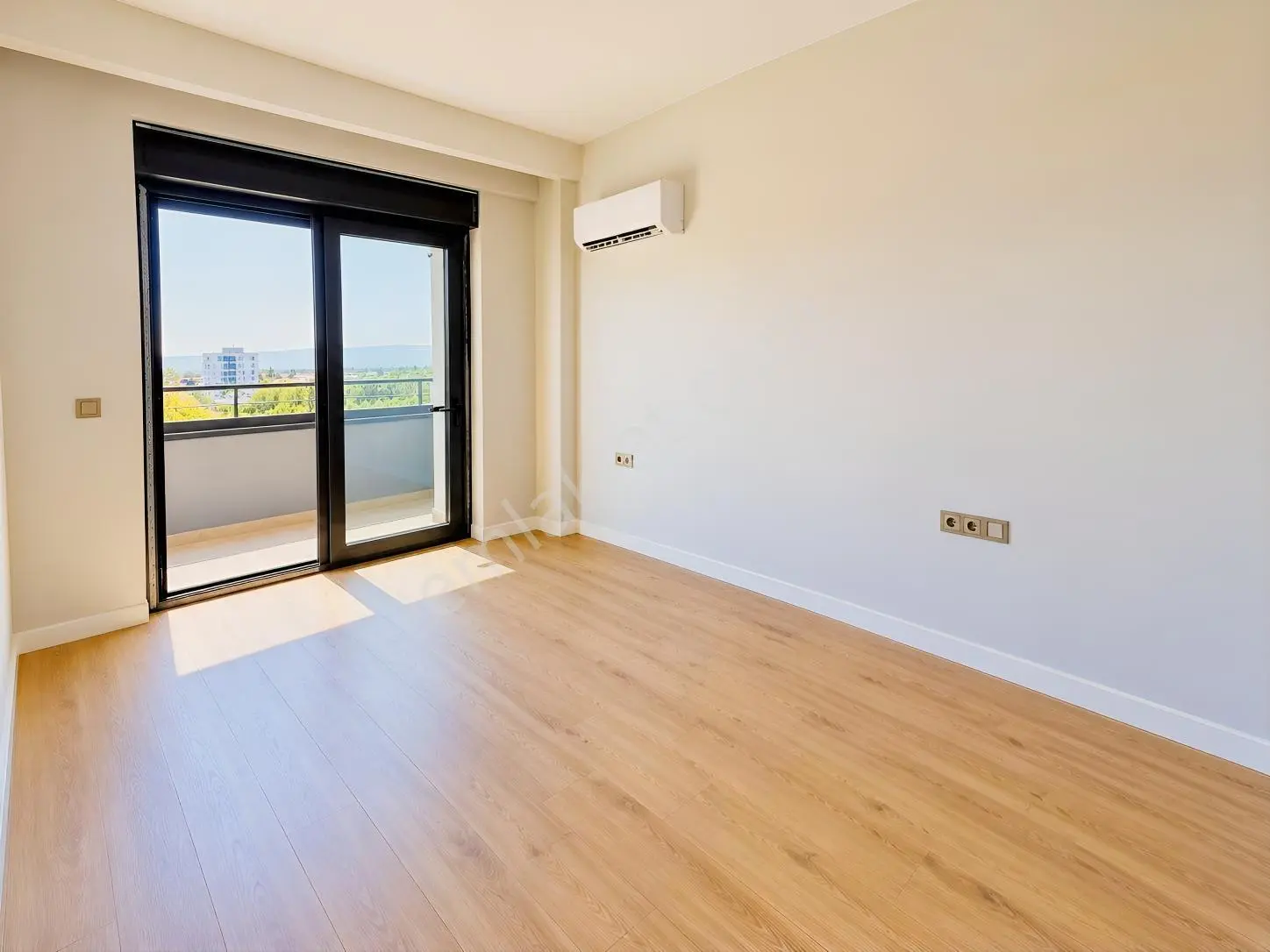 Bu Fiyata Yok / Lüks Sitede 1+1 — fotoğraf 34