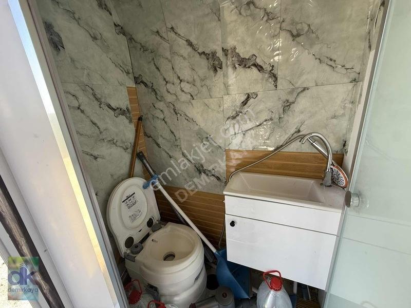 Yukarı Kartal Mah.yaşamkent Sitesinde 250 M2 Hobi Bahçesi — fotoğraf 12