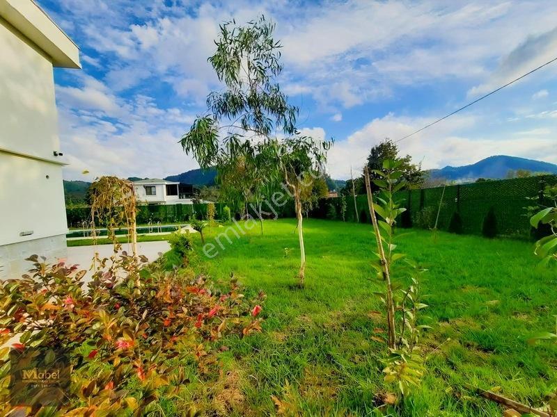 Mabel'den 1254 M2 İçerisinde Havuzlu,meyve Bahçeli,muhtşm Villa — fotoğraf 12