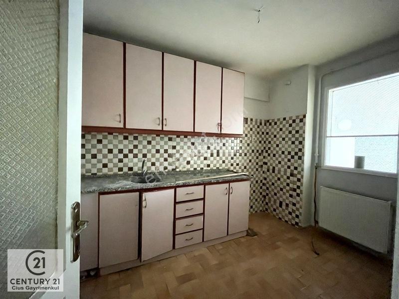 C21 Cius; Merkezi Konumda Ara Kat Geniş 3+1 Daire — fotoğraf 10
