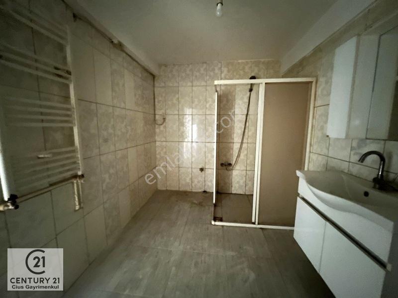 C21 Cius; Merkezi Konumda Ara Kat Geniş 3+1 Daire — fotoğraf 12