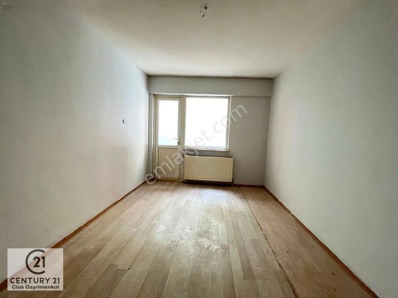 C21 Cius; Merkezi Konumda Ara Kat Geniş 3+1 Daire — fotoğraf 17