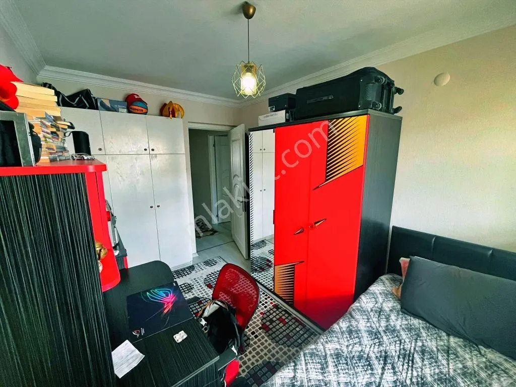 Yetkisi Uytundan Güzelyalıda Poligonmetro Dibi Sahile 400 Mt 3+1 — fotoğraf 21
