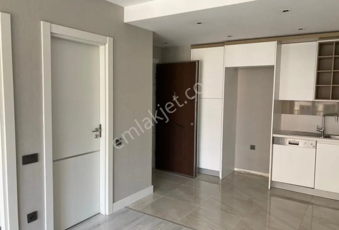 Beylikdüzü Adnan Kahveci Site İçinde Hazır Kiracılı Satılık Lüks Daire — fotoğraf 3